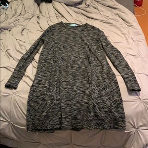 BLACK/GREY SWEATER DRESS